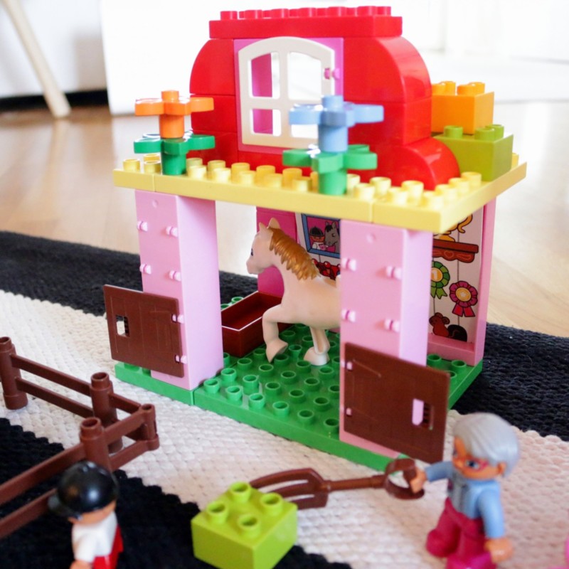 Lego Duplo prinsessalinna Omakotivalkoinen
