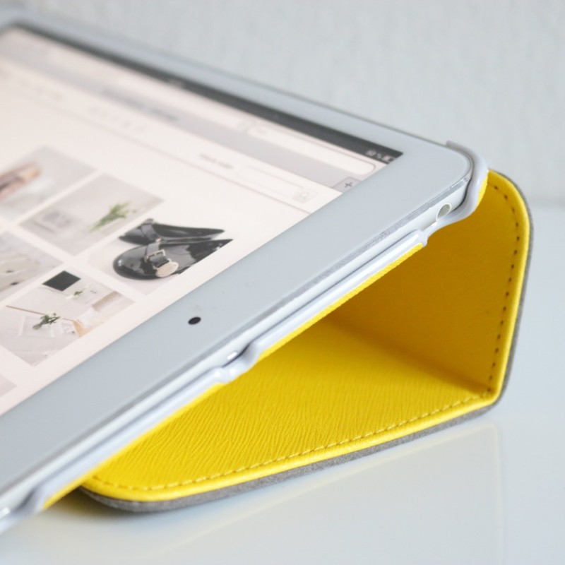 Goji iPad suojakotelo kirkkaankeltainen - Omakotivalkoinen