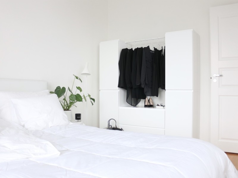 DIY vaaterekki suihkutangosta - Sisustusvinkit makuuhuoneeseen Omakotivalkoinen