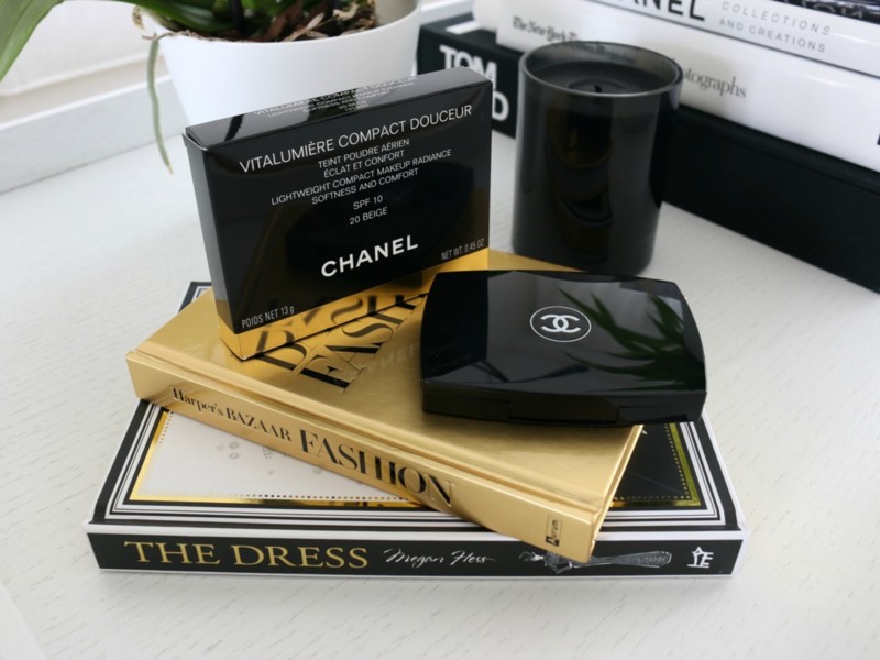 Chanel Vitalumiére Compact Douceur meikkipuuteri kokemuksia Omakotivalkoinen