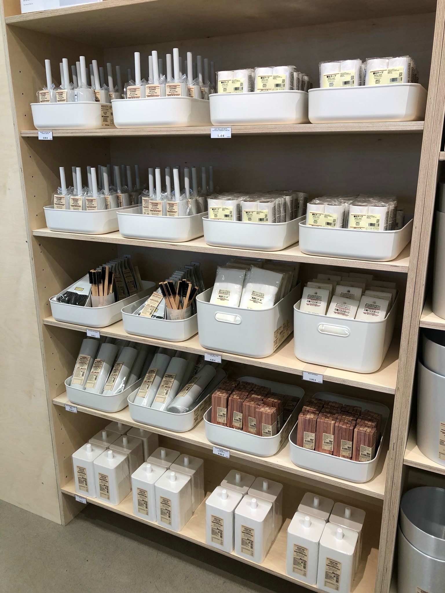 MUJI helsinki minimalistinen sisustuskauppa japanilainen