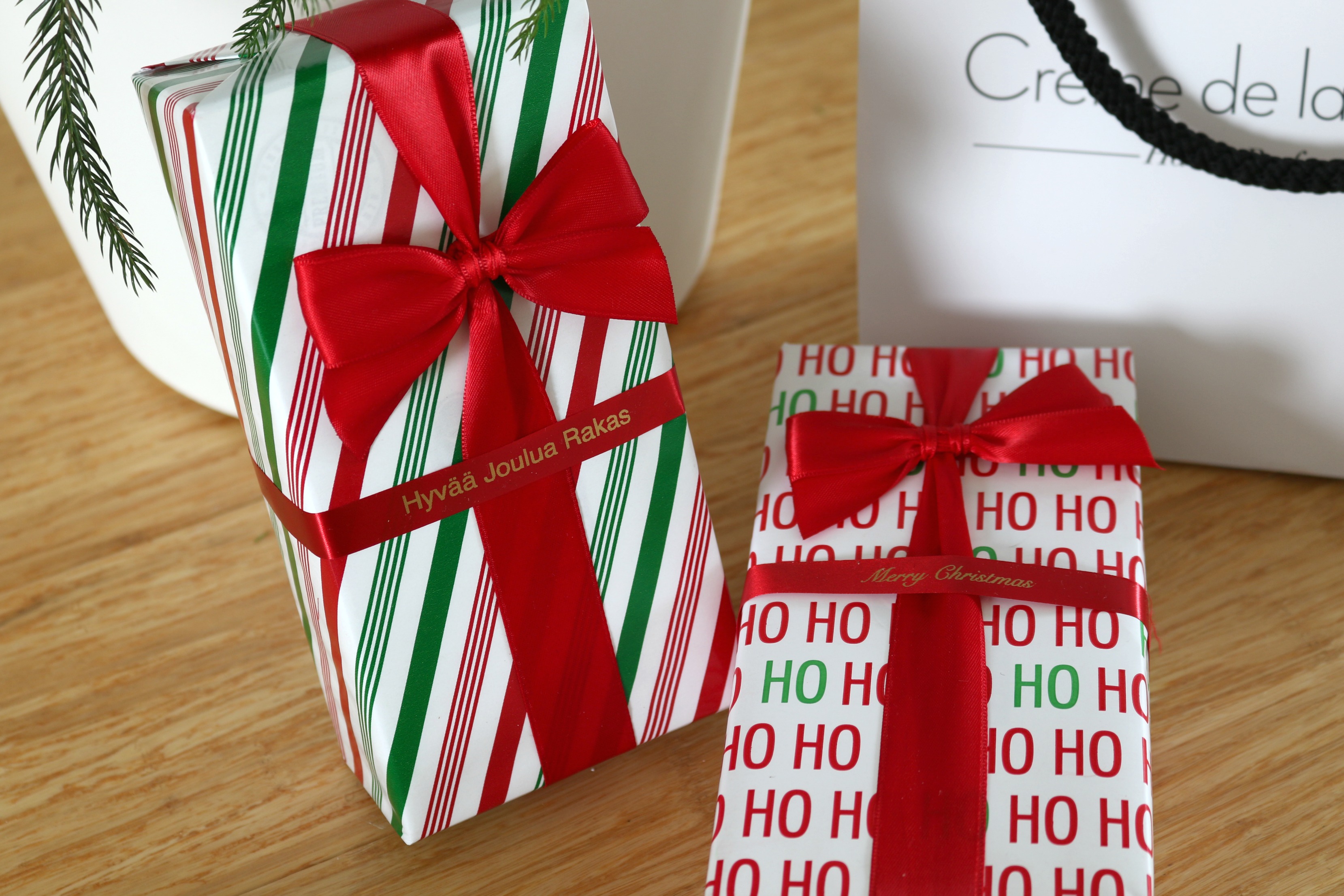 Valkoinen joulu koristelu Brother P-touch Cube tarratulostin joulukuusi paketointi