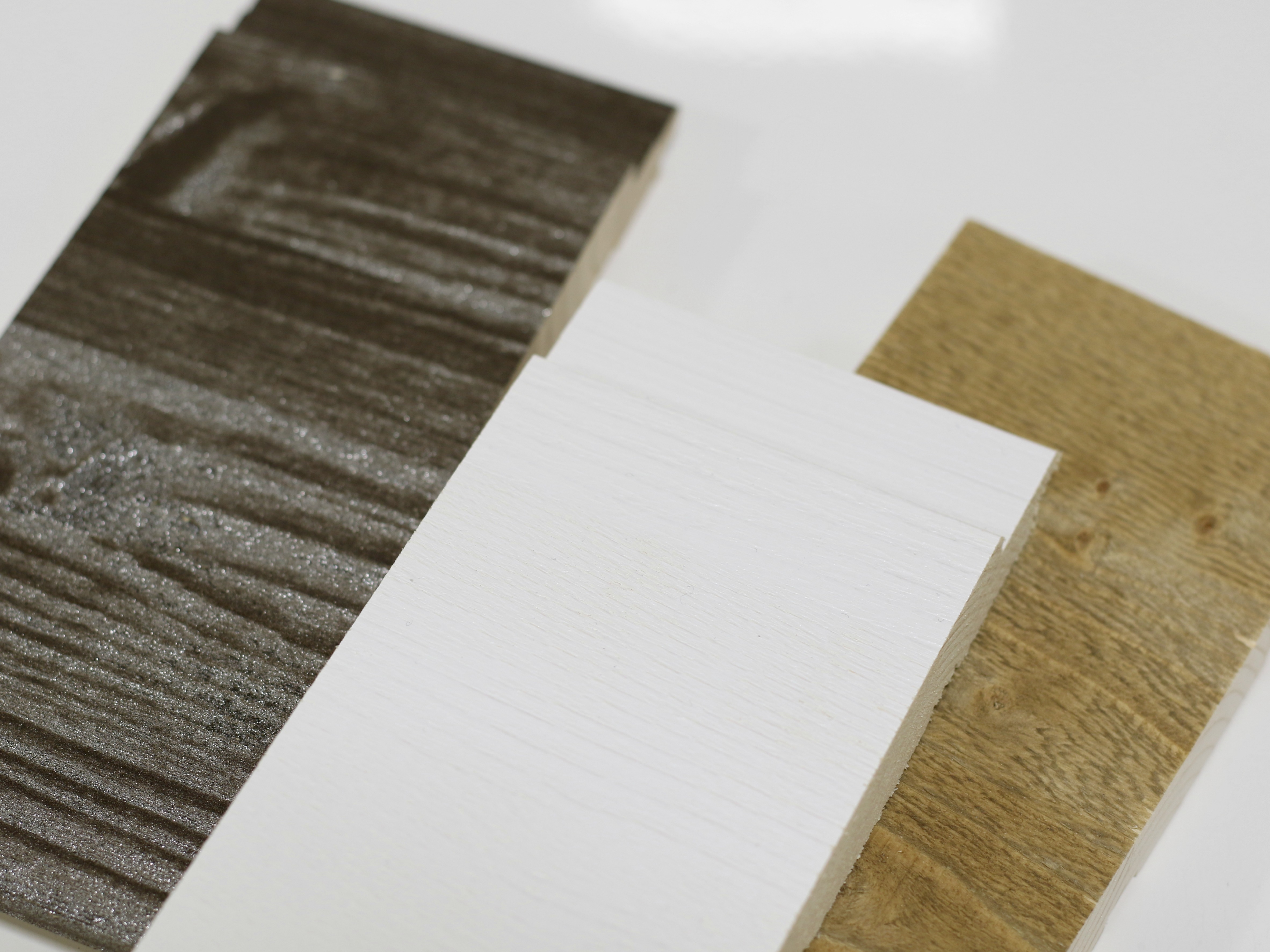 Saunapaneeli puhtaanvalkoinen Struktuuri-saunapaneeli Siparila saunaremontti Oma koti valkoinen