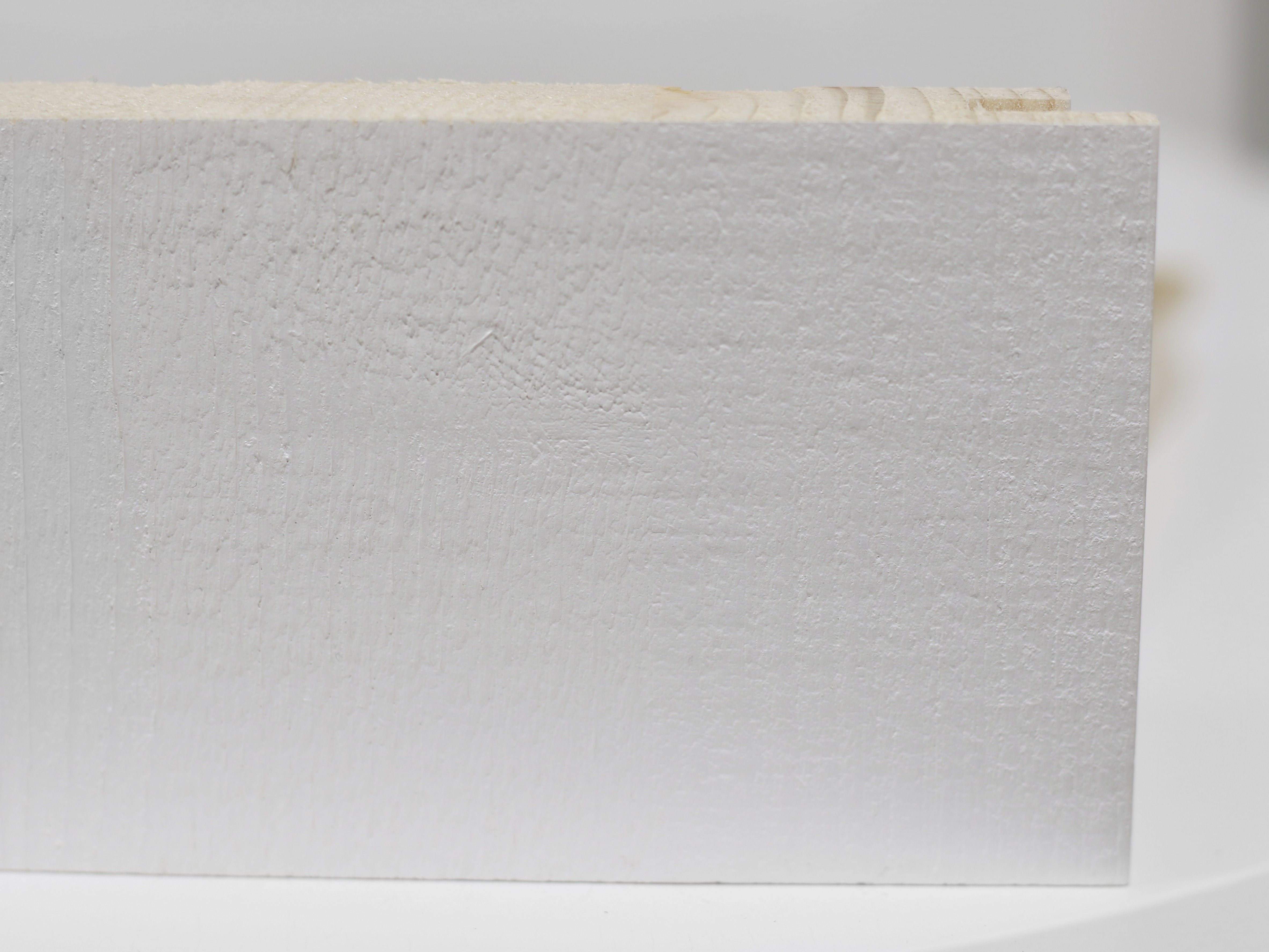 Saunapaneeli puhtaanvalkoinen Struktuuri-saunapaneeli Siparila saunaremontti Oma koti valkoinen