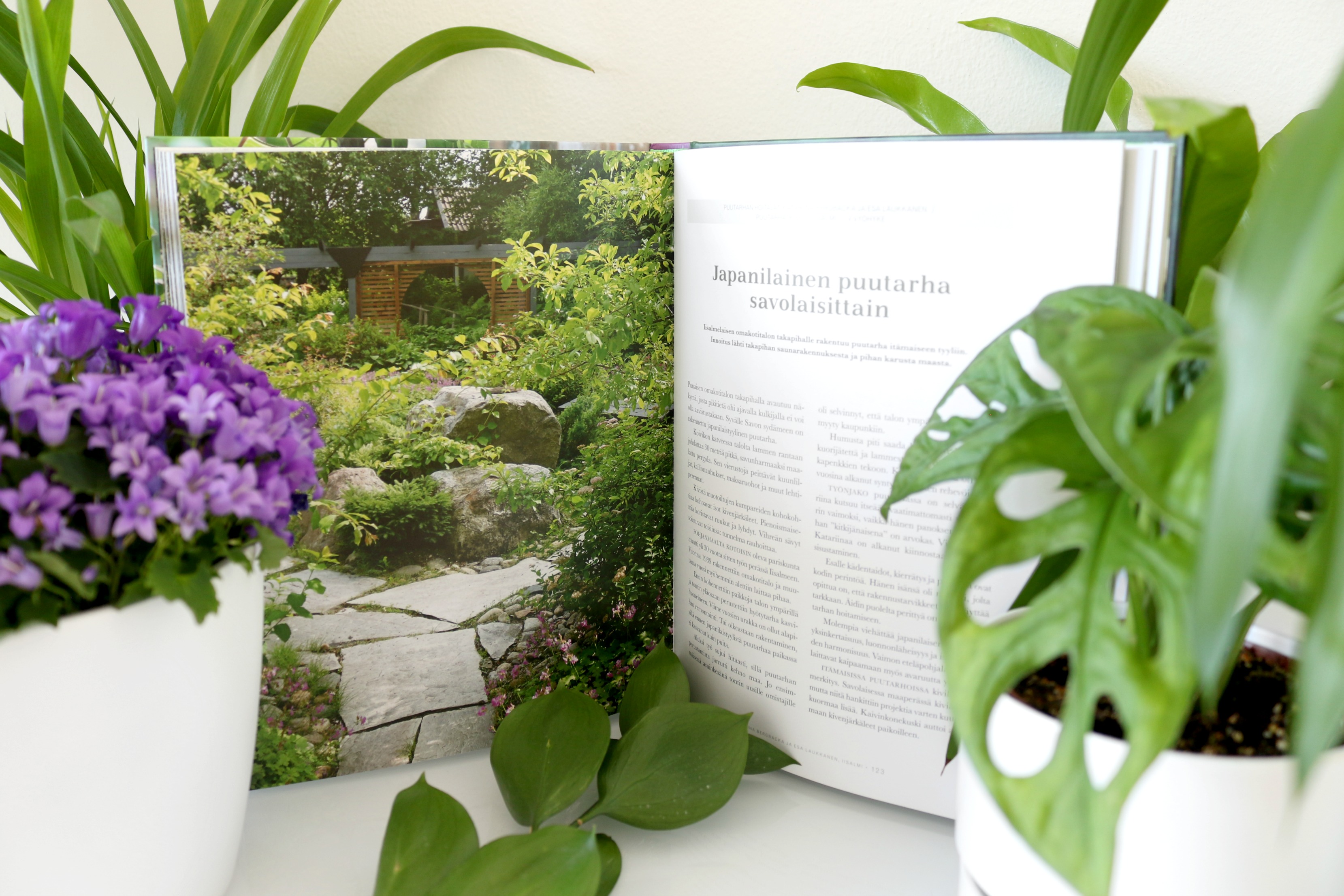 Unelmia puutarhasta kirjavinkki vihersisustus sisustusblogi Omakotivalkoinen blogiarvonta Docendo