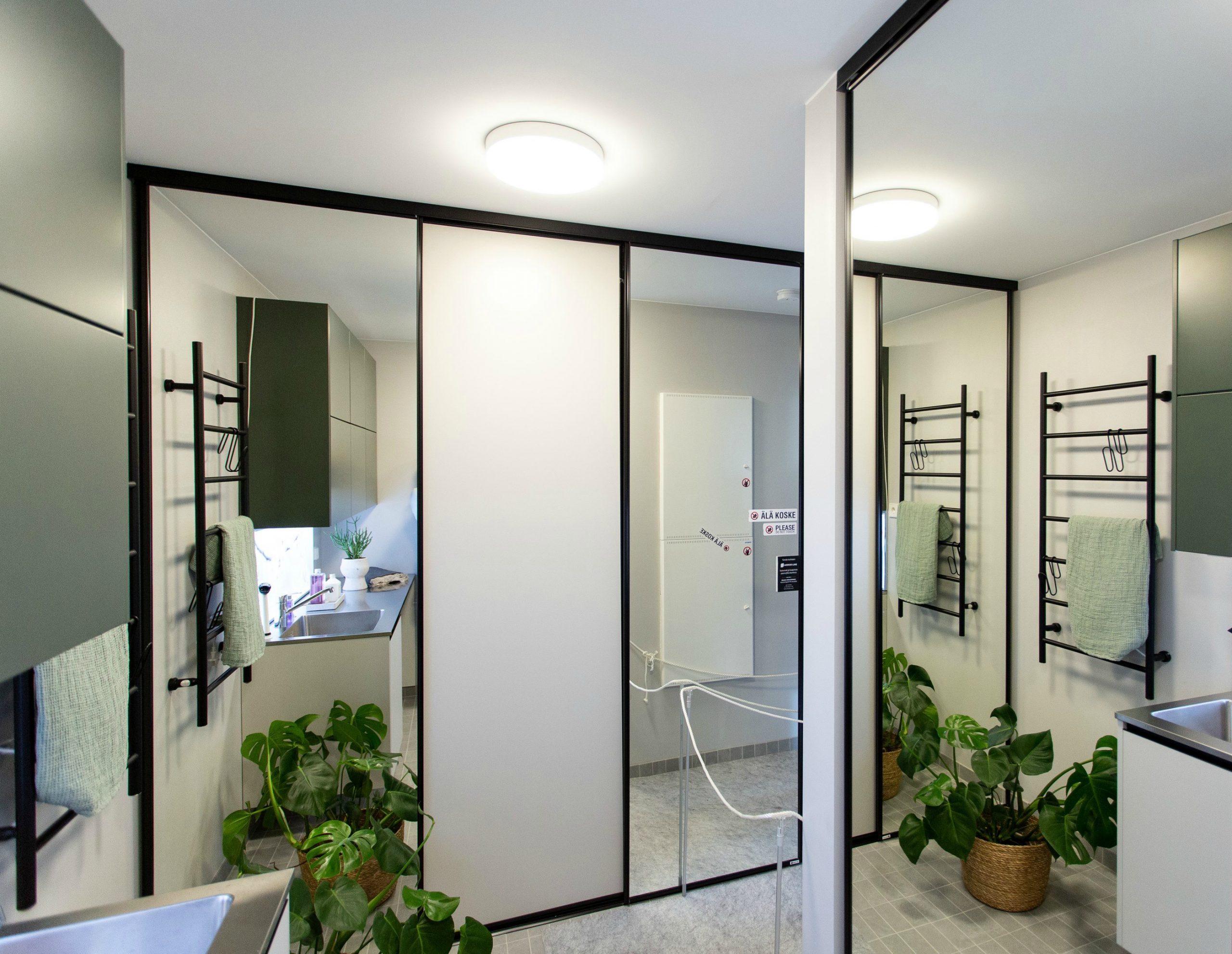 Mirror Line liukuovi peiliovi kodinhoitotuoneen sisustusideat Asuntomessut 2020 Kohde 2 Pikkupolku Moderni