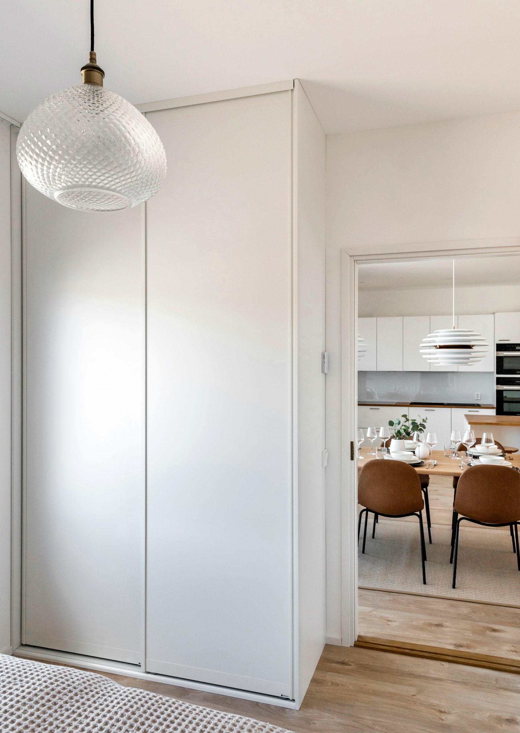 Mirror Line liukuovi vaatekaappi valkoinen sisustusideat Asuntomessut 2020 Kohde 40 Illyria