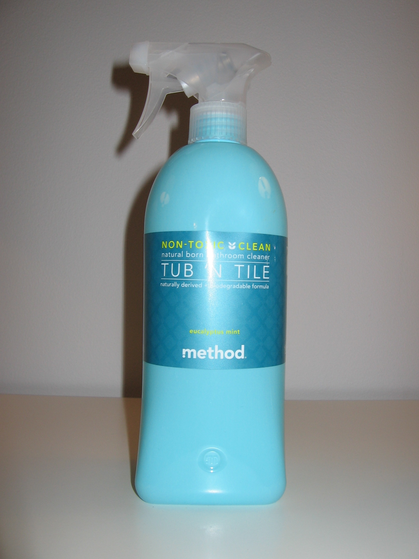 Method Tub´n Tile kylpyhuoneen puhdistusaine eucalyptus mint kokemuksia Omakotivalkoinen