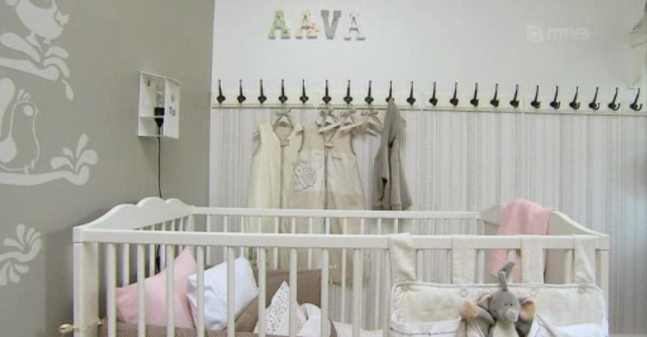 Tyylivarkaat - Vauvan huoneen sisustus beige vaaleanpunainen