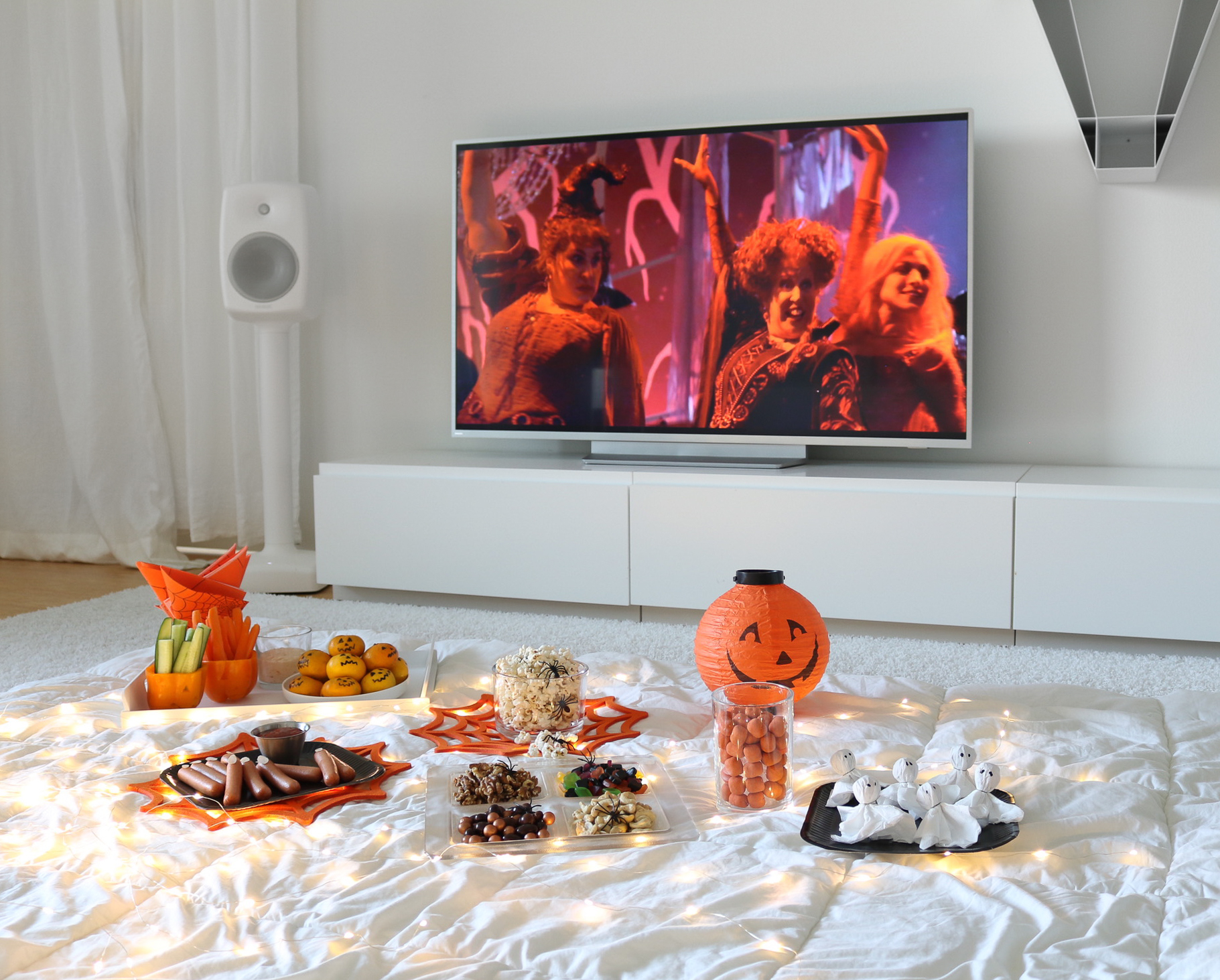 Halloween juhlat edullisesti - koristeet ja astiat alle 15 eurolla Kontista
